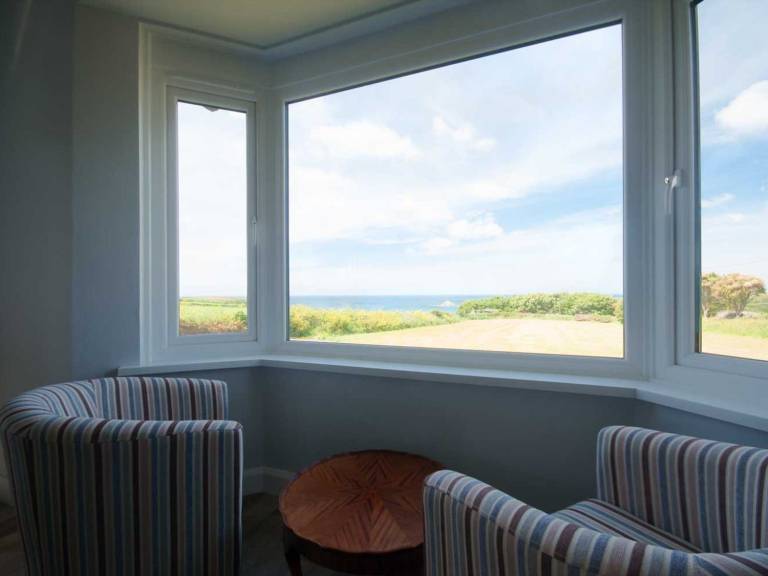 Cottage with yard | Beach view — photo 5
