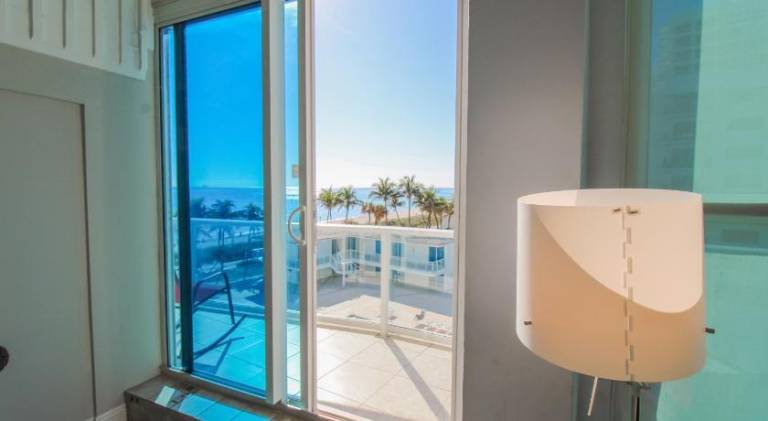 Vacation home with pool | Beach nearby | Pets allowed — photo 5