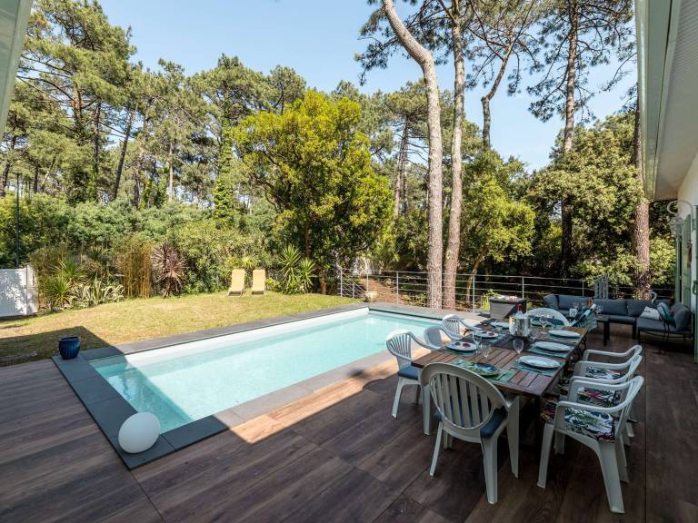 Spacious villa with private pool | Beach nearby | Pets allowed — photo 2