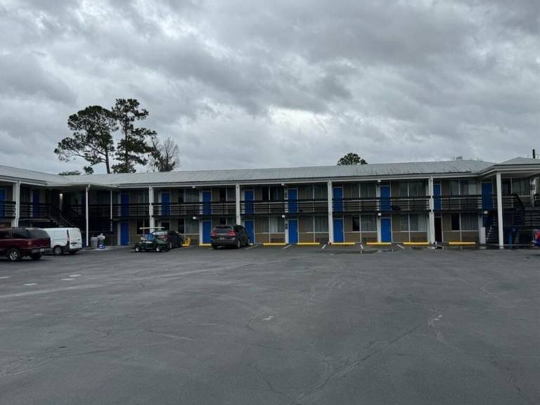 Gator Lodge in Jacksonville, FL
