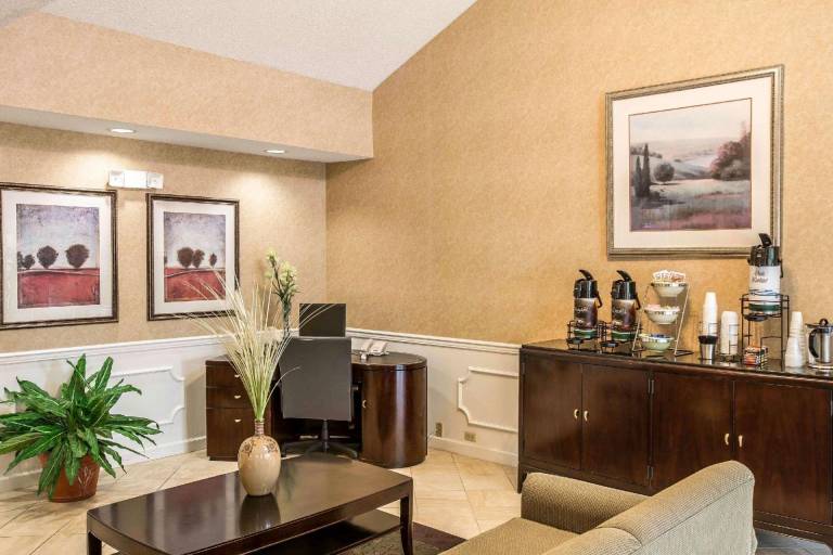 Quality Inn Johnson City I-26 exit 17 — photo 4