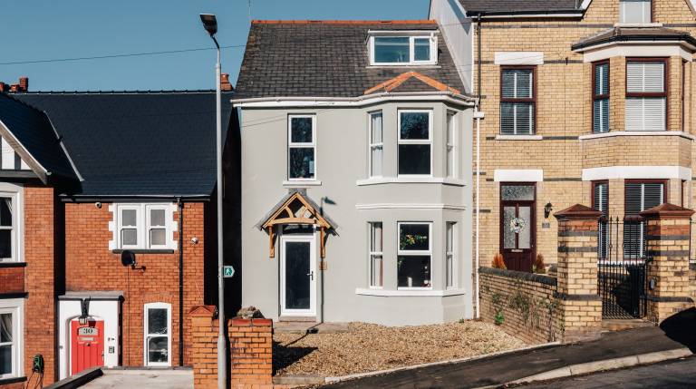 House  Caerleon