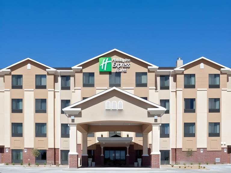 Holiday Inn Express & Suites Deming Mimbres Valley By IHG in Deming, NM