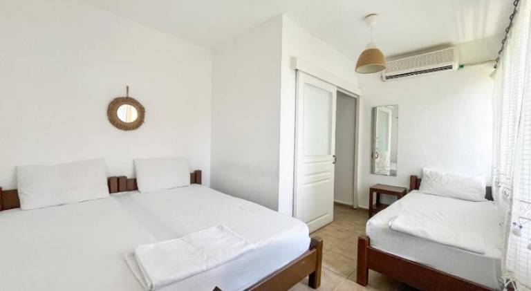 Serviced apartment with garden & terrace | Next to the beach | Pet-friendly — photo 2