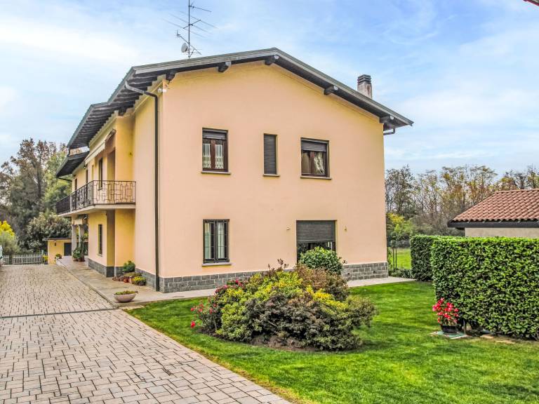 Apartament  Caronno Varesino