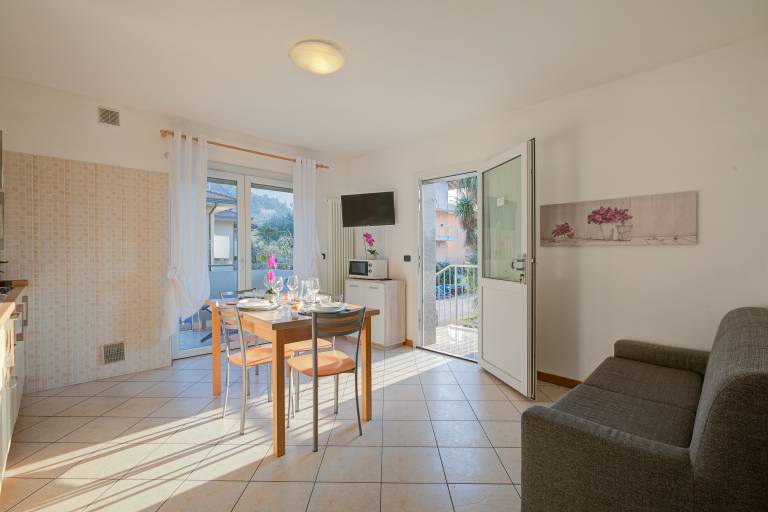 Child-friendly charming rental apartment with garden, grill & patio | Mountain view | Pets are welcome — photo 5