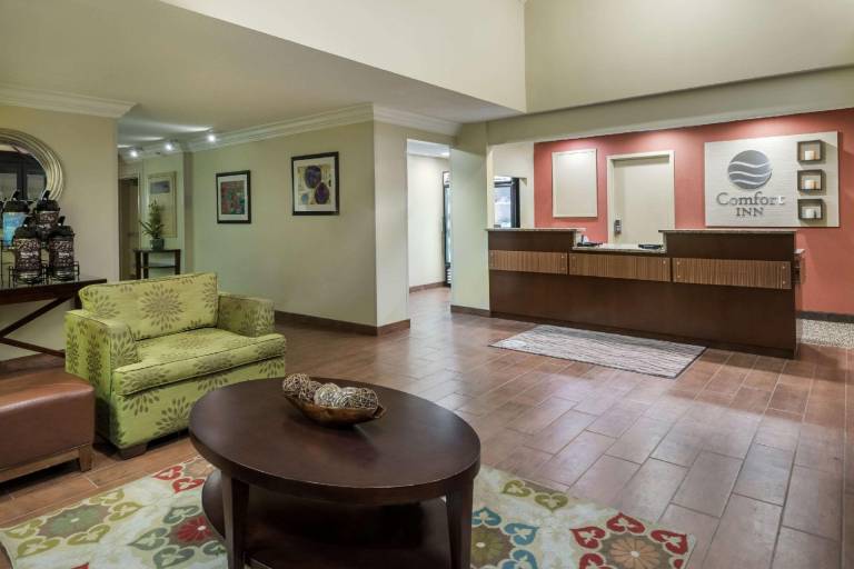 Comfort Inn Fayetteville near Fort Bragg — photo 4