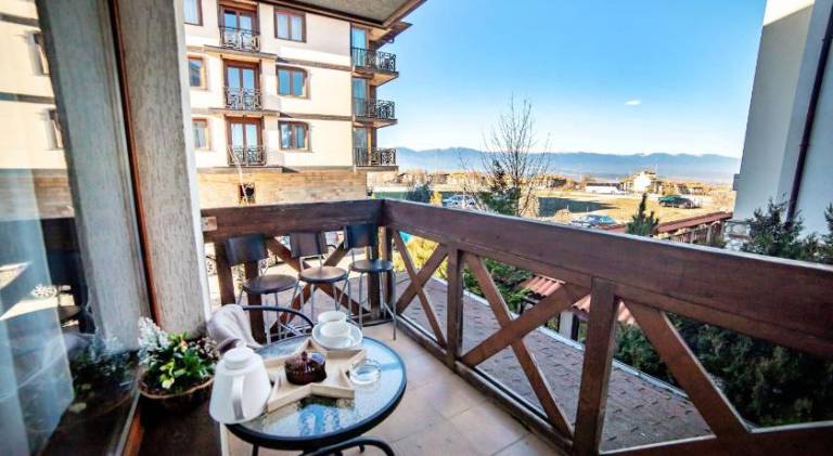 Pirin SkiLift Apartment - Cozy & Modern App in Bansko, 100 m to the Gondola — photo 5