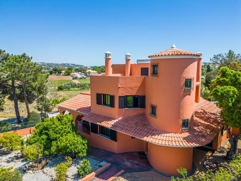 Spacious villa in Albufeira with private pool and air conditioning — photo 2