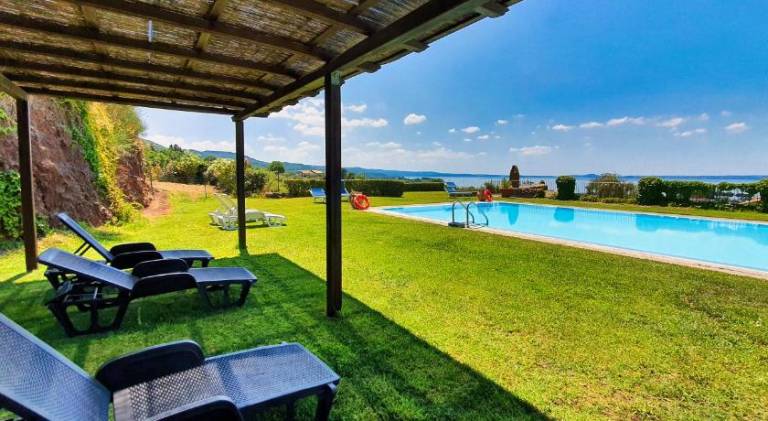 Rental apartment with yard, terrace & pool | Good for workation | Pets allowed — photo 2