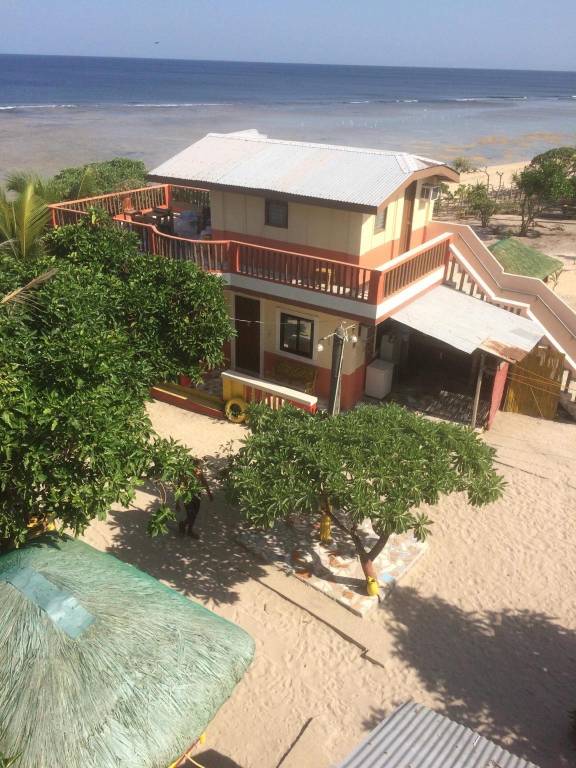 Villa Estrella Beach Resort 2 (rm 1&2) — photo 3