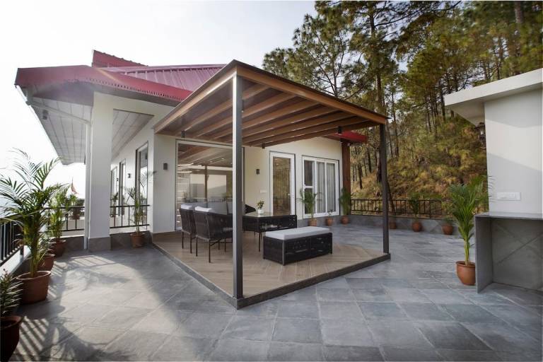 Fully equipped vacation home with terrace, BBQ & yard | Perfect for remote work | Dogs allowed — photo 5