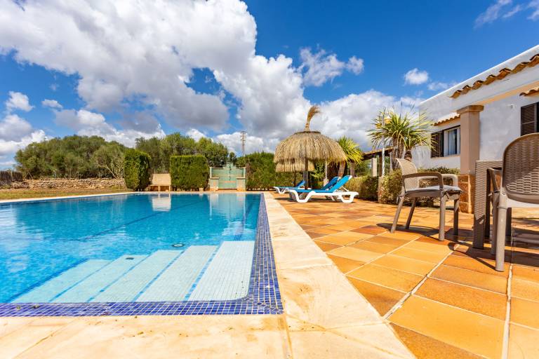 Children-friendly house with private pool, grill & terrace | Pets are welcome — photo 2