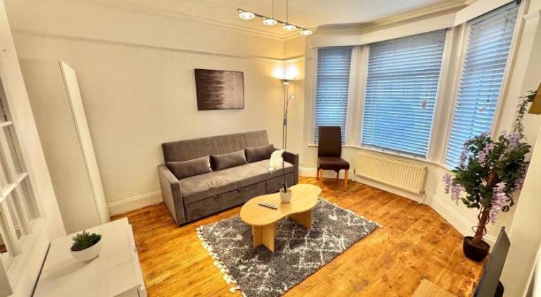 Rental apartment with 2 rooms for 7 persons in Bournemouth