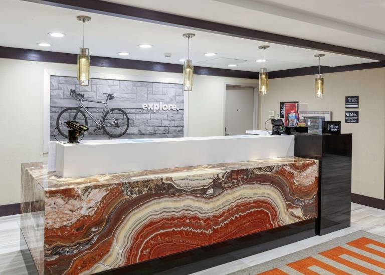 Hampton Inn & Suites Houston-Bush Intercontinental Aprt — photo 5