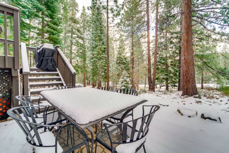 Shuttle to Slopes: Northstar Gem w/ Hot Tub Access — photo 2