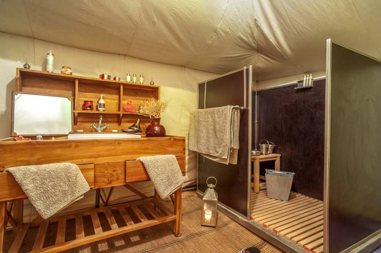 Luxury Camping Tent in the Erg Chigaga Dunes of the Sahara Desert, Morocco — photo 3