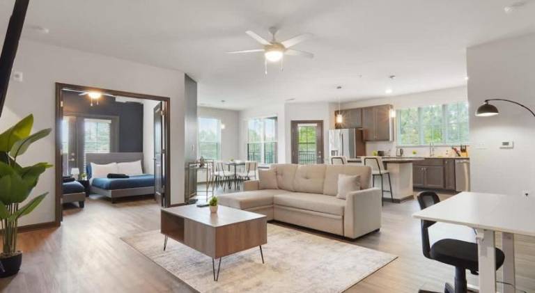 Holiday apartment with 3 rooms for 10 persons in Raleigh, NC