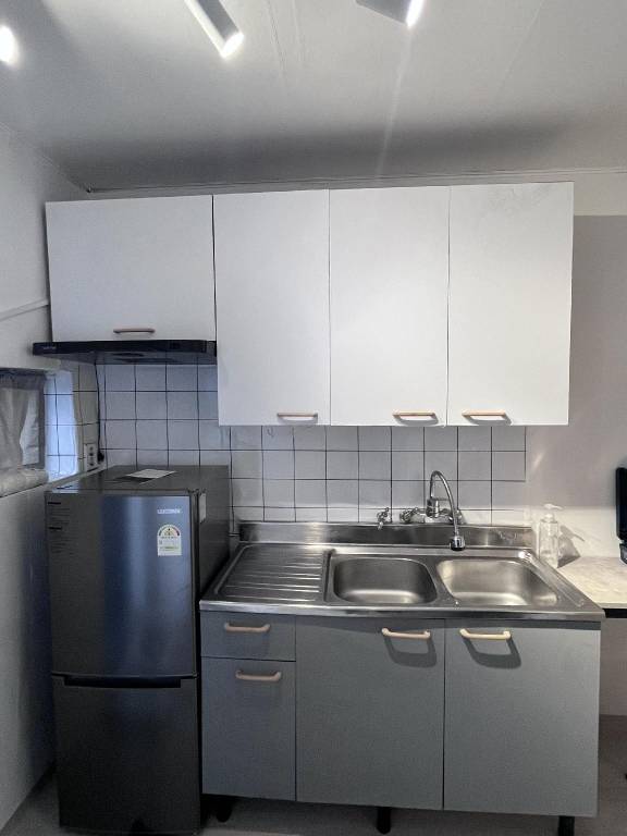 New) near hongdae 2rooms, 3beds 1st floor-17 — photo 3