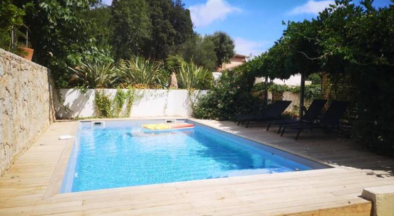 Villa with pool — photo 3