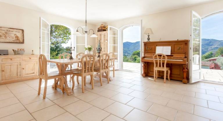 Villa with garden, terrace & barbeque — photo 4