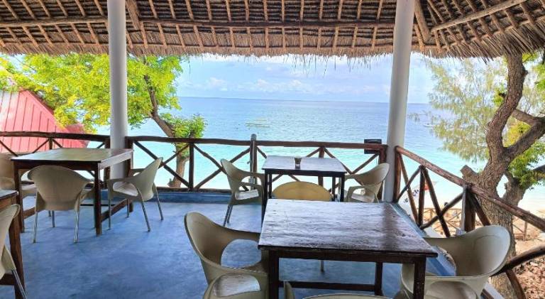 Zanzi Beach Hotel — photo 2