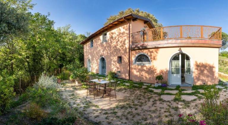 Farm with patio & yard — photo 4