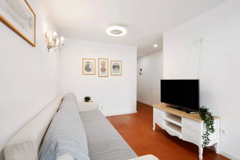 Fully equipped house with fast internet, patio & yard | Next to the beach | Dogs allowed — photo 4