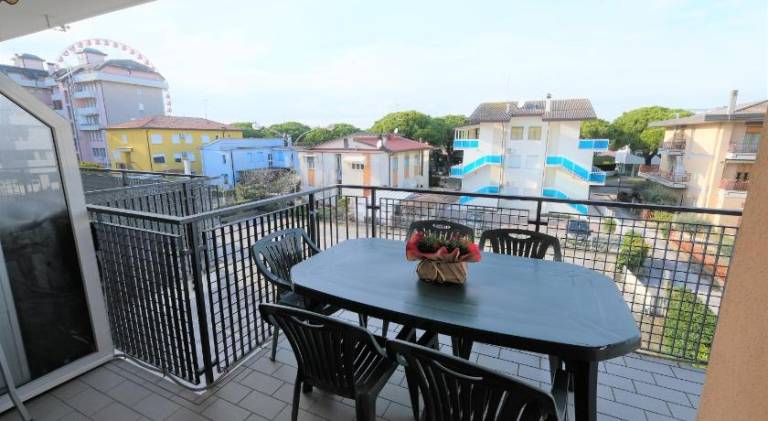 Apartment with 2 rooms for 4 persons in Jesolo