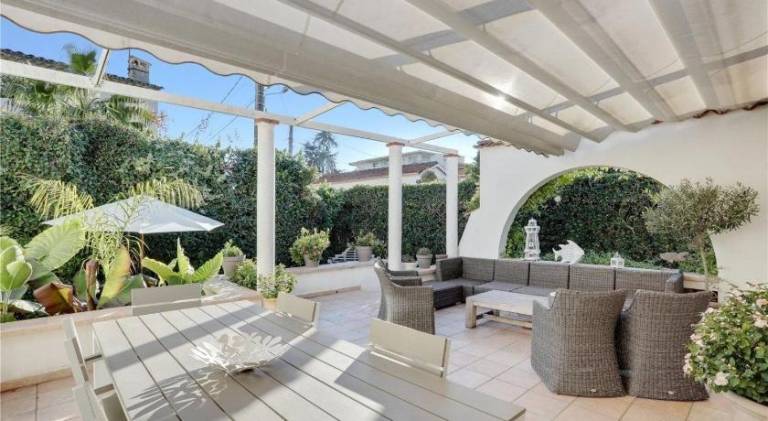 Fully equipped wonderful villa with patio, garden & pool | Next to the beach | Dogs allowed — photo 3
