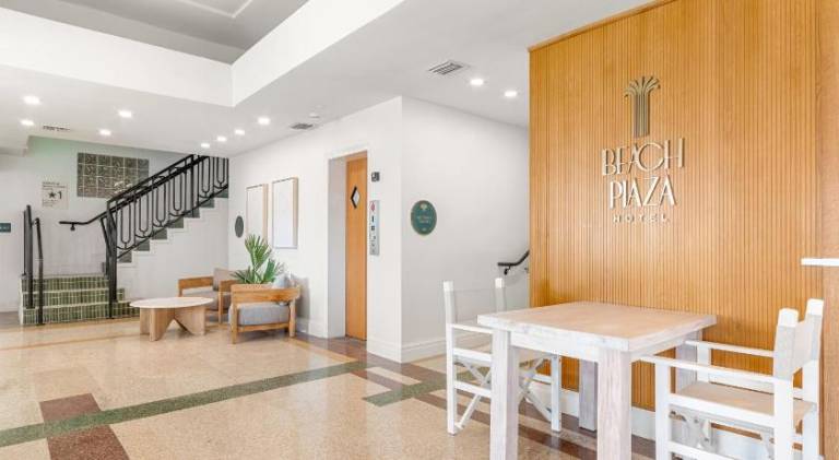 South Beach Plaza Hotel — photo 5