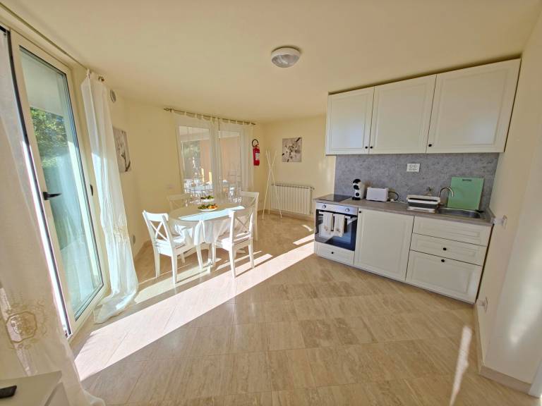 Rental apartment with BBQ, terrace & yard | Panoramic view — photo 5