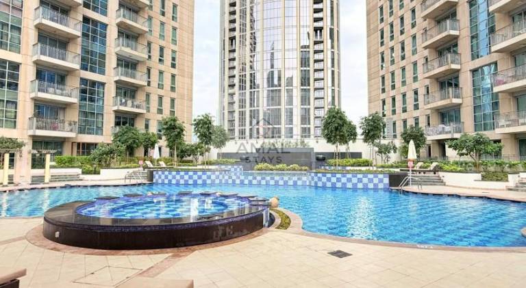 Fully equipped nice rental apartment with jacuzzi & heated pool | Next to Burj Khalifa | Perfect for remote work | Pets are welcome — photo 2