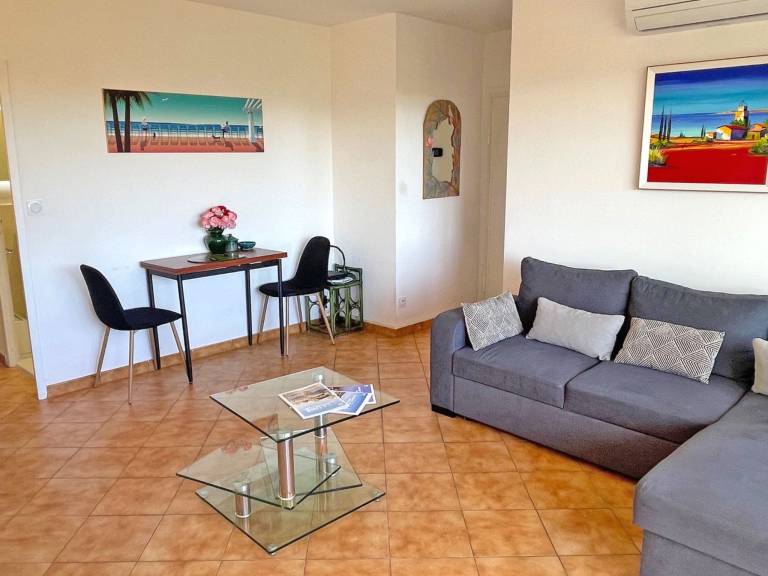Rental apartment with terrace — photo 4