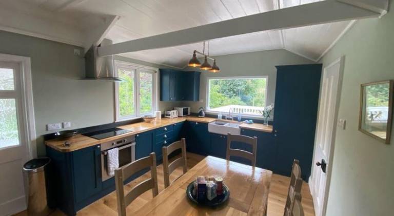 Chalet with hot tub — photo 2