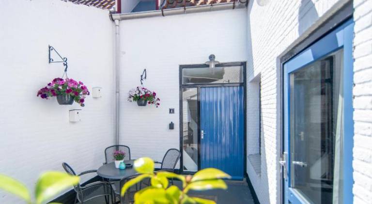 Rental apartment with terrace & garden — photo 5