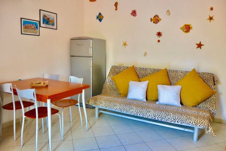 Child-friendly rental apartment with patio | Garden view | Pets are welcome — photo 2