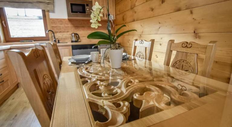 Chalet with jacuzzi in Poronin
