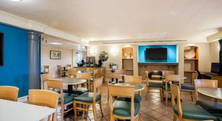 La Quinta Inn by Wyndham Norfolk Virginia Beach — photo 2
