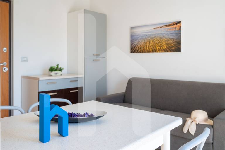 Holiday Rendez Vous 50 - Fourth floor apartment with side sea view in Pineto