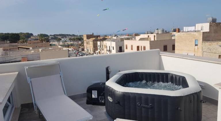 Lovely holiday apartment with jacuzzi | Next to the beach | Pets are welcome — photo 5