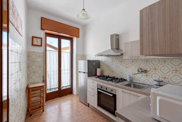 Holiday apartment with fast internet | City view — photo 5