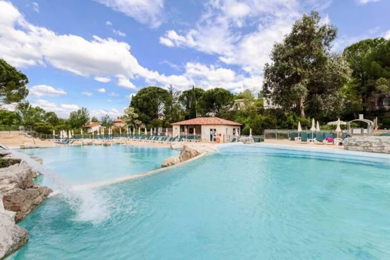 Ferienwohnung in Grospierres für max. 5 Personen Ferienwohnung in Grospierres für max. 5 Personen