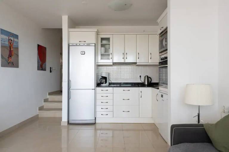Vacation Apartment 'Apartamento Con Vistas Al Mar' with Sea View, Wi-Fi and Air Conditioning — photo 5