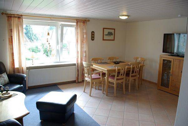 Apartment with terrace, garden & grill — photo 4
