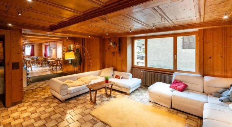 Swiss Alps Coliving Community Stay for Remote Workers — photo 3