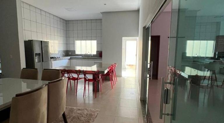 Charming vacation home with pool | Pet-friendly in Goiânia