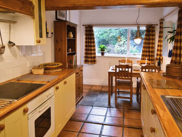 Family-oriented beautiful cottage with terrace, yard & BBQ | Dogs allowed — photo 4