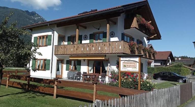 Holiday apartment with 2 rooms for 6 persons in Grainau