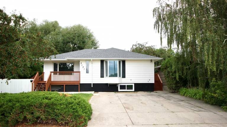 House Lethbridge